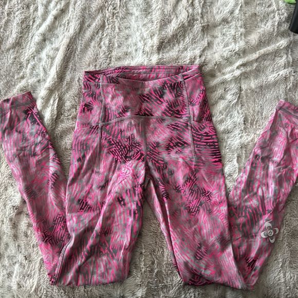 Lululemon legging lot size 2-4 new - Picture 2 of 4